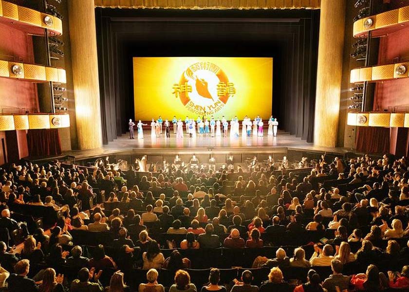 Image for article Switzerland: Pertunjukan Perdana Divine Performing Arts Chinese Spectacular di Genewa Mendapat Sambutan Hangat, Dihadiri oleh Banyak Orang Terkemuka