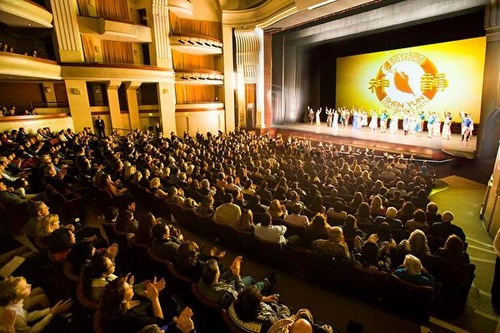 Image for article Shen Yun Mengisi Gedung Teater Di Seluruh Amerika Utara Selama Tahun Baru Imlek
