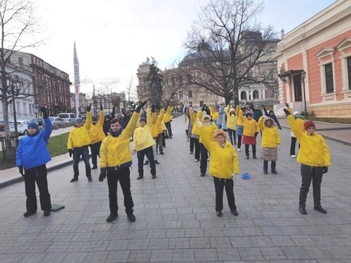 Image for article Ukraina: Praktisi Berbagi Pengalaman dan Meningkatkan Kesadaran di Odessa Sebelum Tahun Baru