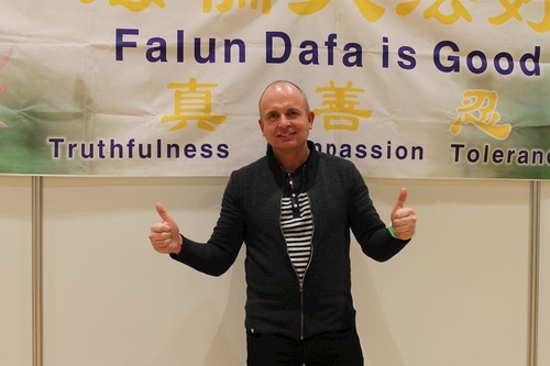 Image for article Denmark: Gembira Bertemu dengan Falun Gong di Pameran Kesehatan