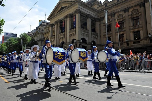 Image for article Melbourne, Australia: Tian Guo Marching Band Memeriahkan Pawai Hari Australia