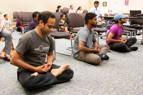 Image for article California, Fremont: Belajar Meditasi di Sebuah Perpustakaan Umum