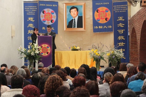 Image for article Meksiko: Praktisi Falun Dafa Berbagi Wawasan Selama Konferensi Berbagi Pengalaman Kultivasi