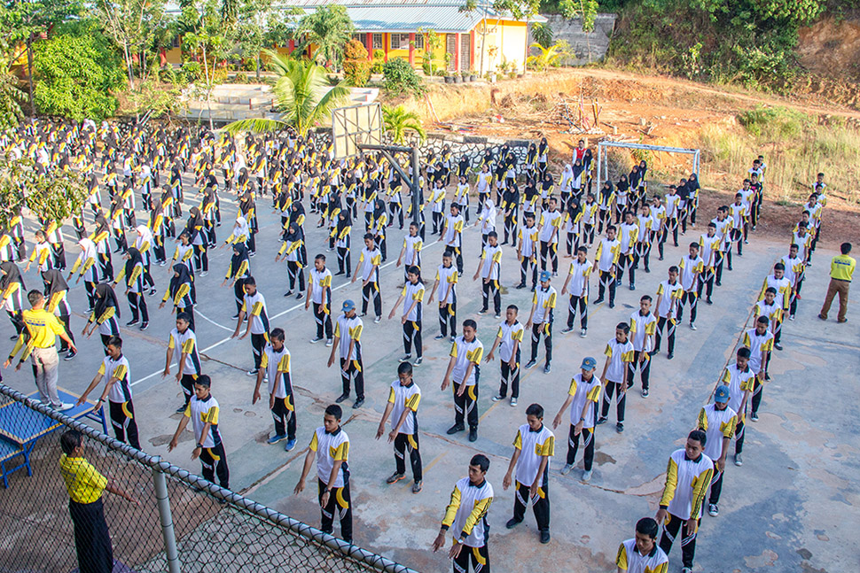 Image for article Batam: Praktisi Falun Dafa Memperkenalkan Latihan Damai Kepada 700 Siswa-Siswi SMK Negeri 7