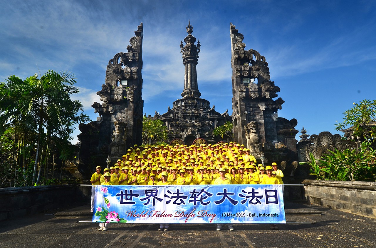 Image for article Praktisi Falun Dafa Indonesia Mengucapkan Selamat Ulang Tahun kepada Guru yang Belas Kasih 
