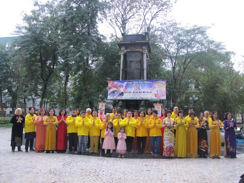 Image for article Praktisi Falun Dafa dari Hong Kong, Arab Saudi, Malaysia, Thailand, dan Vietnam dengan Hormat Mengucapkan Selamat Tahun Baru Imlek kepada Guru Li Hongzhi