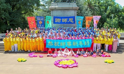 Image for article Melbourne: Falun Dafa Menambah Keindahan Pawai Hari Australia