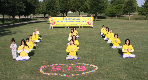 Image for article Praktisi di Daerah Dallas-Fort Worth Merayakan Hari Falun Dafa Sedunia