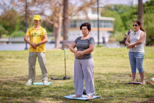 Image for article  Merayakan Hari Falun Dafa Sedunia di Taman Nasional Ramat Gan, Israel