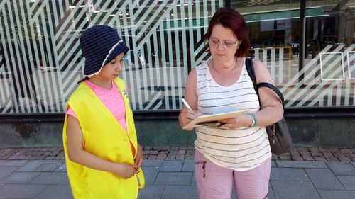 Image for article Hämeenlinna, Finlandia: Memperkenalkan Falun Gong kepada Publik