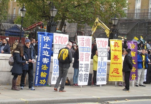 Image for article Fokus pada Dialog HAM Inggris-Tiongkok
