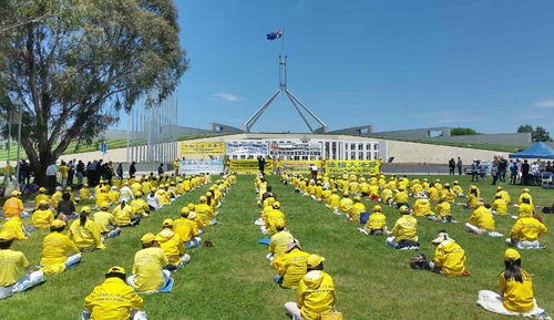 Image for article Canberra, Australia: Rapat Umum Mengikuti Dengar Pendapat Parlemen tentang Kekejaman Pengambilan Organ di Tiongkok
