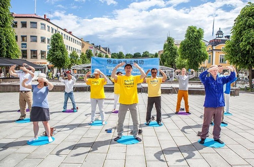 Image for article Memperkenalkan Falun Gong di OpenART 2017 di Swedia