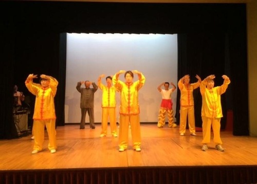 Image for article Inazawa, Jepang: Falun Dafa Disambut pada Forum Budaya Universitas Nagoya Bunri