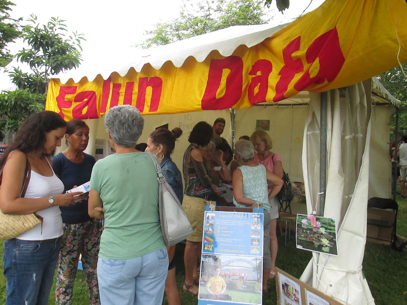 Image for article Prancis: Dukungan Publik terhadap Falun Gong di La Reunion dan Bordeaux