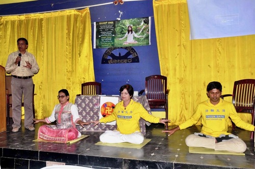 Image for article India: Buku Falun Gong Terjemahan Kannada Diterbitkan