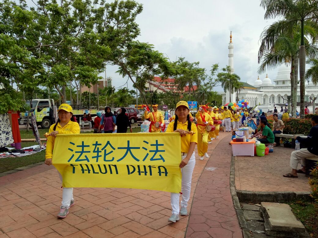 Image for article Batam: Perayaan Hari Falun Dafa Sedunia 
