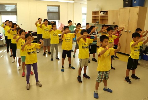 Image for article Berkultivasi Bersama: Kamp Musim Panas Sekolah Minghui Toronto