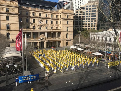 Image for article Australia: Pawai Megah Praktisi Falun Gong di Pusat Kota Sydney