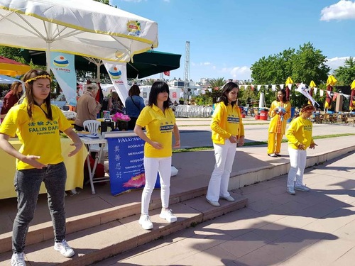 Image for article Kegiatan Falun Gong Terbaru di Seluruh Dunia