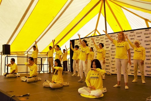 Image for article Walikota Troy, Michigan: Falun Gong Bagus bagi Seluruh Dunia