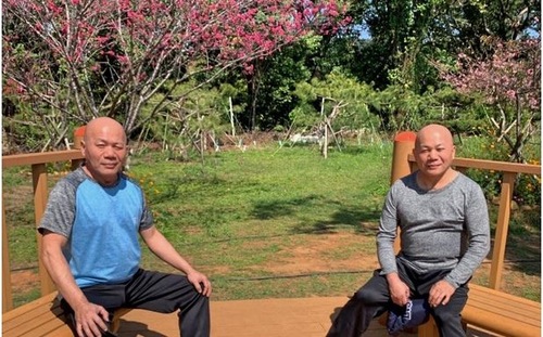 Image for article Dua Saudara Kembar Pria Terlahir Kembali dalam Falun Dafa
