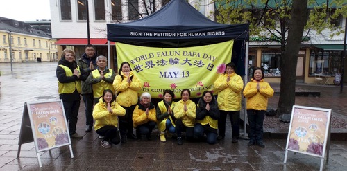 Image for article Finlandia, Belanda, dan Swedia: Mengadakan Kegiatan untuk Merayakan Hari Falun Dafa Sedunia dan Meningkatkan Kesadaran