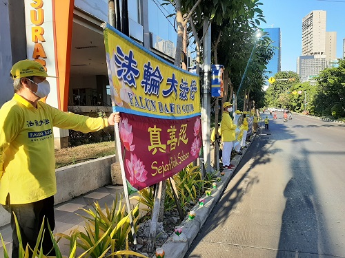 Image for article Surabaya: Aksi Damai Peringati 21 Tahun Penindasan Falun Gong Tetap Digelar di Tengah Pandemi