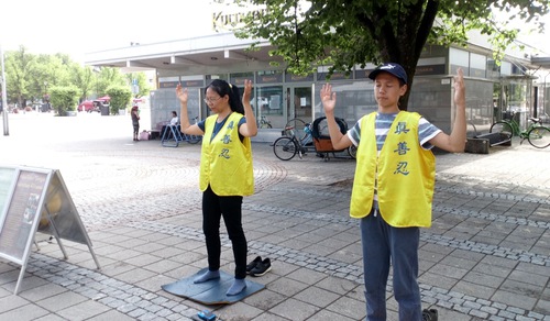 Image for article Porvoo, Finlandia: Memperkenalkan Falun Dafa
