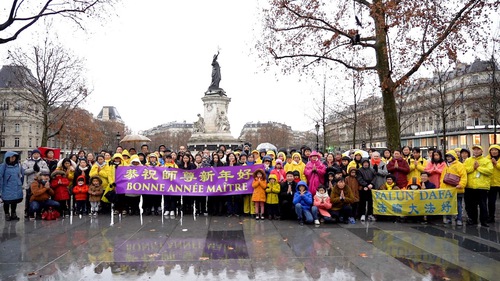 Image for article Prancis: Praktisi Falun Dafa Mengucapkan Selamat Tahun Baru kepada Guru Terhormat