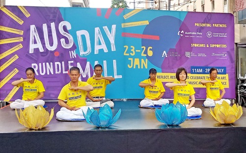Image for article Adelaide, Australia: Praktisi Falun Gong Disambut di Perayaan Hari Nasional