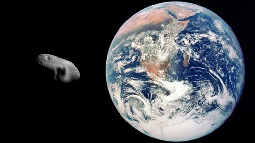 Image for article Asteroid Hampir Bertabrakan dan Foto Bumi dari Satelit 