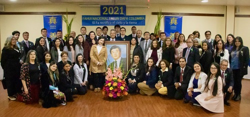 Image for article Kolumbia: Konferensi Berbagi Pengalaman Falun Dafa Nasional Keempat Diadakan di Bogotá