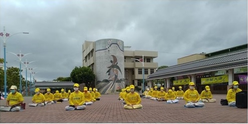 Image for article Hualien, Taiwan: Praktisi Memberitahu Orang-orang tentang Penganiayaan yang Sedang Berlangsung