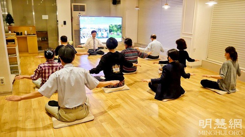 Image for article Seoul, Korea Selatan: Seminar Falun Dafa Sembilan Hari Meningkatkan Kehidupan Orang-Orang