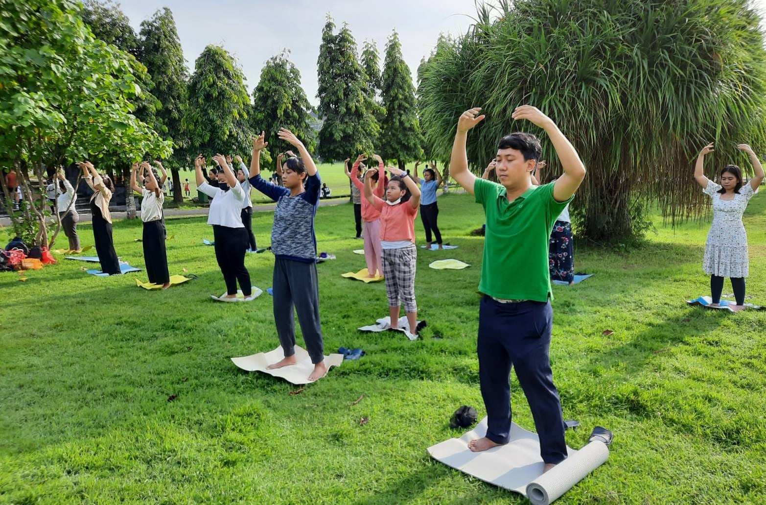 Image for article Bali: Praktisi Muda Memperkenalkan Falun Dafa ke Publik