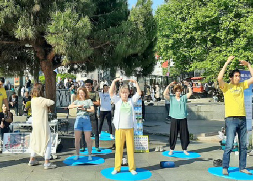 Image for article Turki: Merayakan Falun Dafa Sedunia