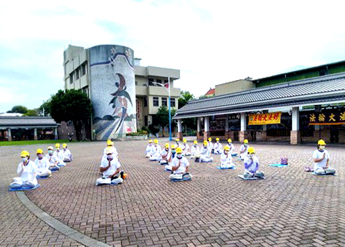 Image for article Taiwan: Praktisi Mengadakan Kegiatan di Pasar Malam di Kabupaten Hualien