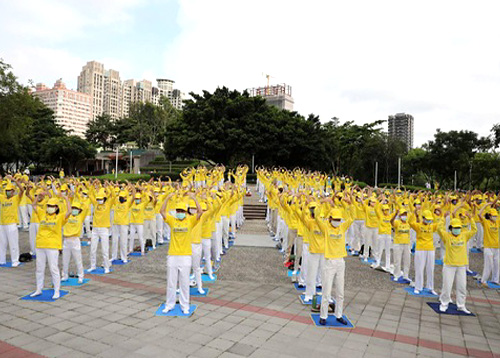 Image for article Taichung, Taiwan: Pejabat Terpilih Bergabung dalam Nyala Lilin untuk Mengakhiri Penganiayaan Falun Dafa di Tiongkok