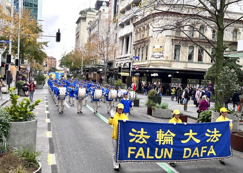 Image for article Selandia Baru: Para Petinggi Mendukung Rapat Umum dan Pawai Falun Dafa, Mengutuk Kebrutalan PKT