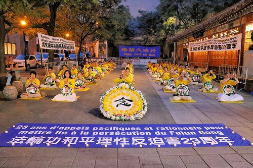 Image for article Montreal, Kanada: Nyala Lilin Diadakan untuk Mengenang Para Korban Penganiayaan Partai Komunis Tiongkok selama 23 Tahun