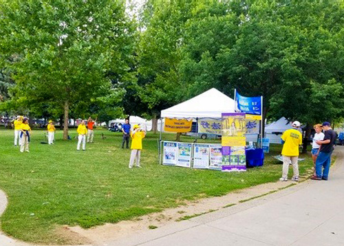 Image for article Kanada: Pengunjung Festival Populer Ontario Belajar tentang Falun Dafa
