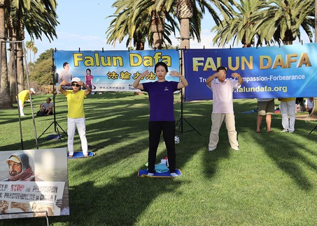 Image for article Los Angeles, AS: Memperkenalkan Falun Dafa di Festival Desa Global Irvine