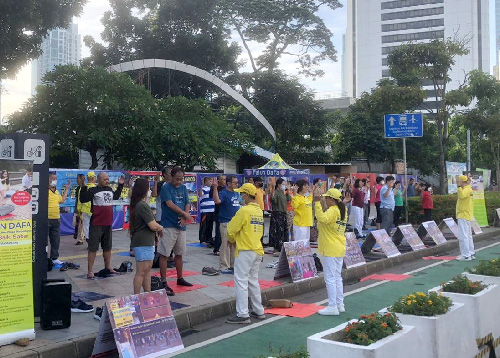 Image for article Bandung dan Jakarta: Memperkenalkan Falun Dafa ke Masyarakat