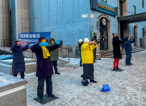 Image for article Swedia: Pelajar dari Tiongkok Mundur dari PKT Selama Kegiatan di Stockholm