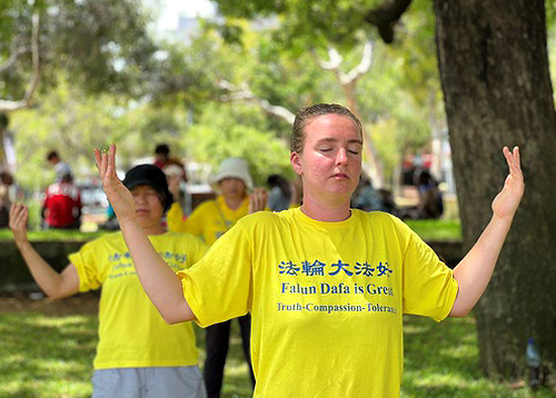 Image for article Kaledonia Baru: Memperkenalkan Falun Gong kepada Penduduk Pulau