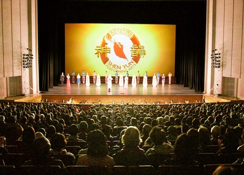 Image for article Pertunjukan Shen Yun di Enam Kota di Jepang: “Sutradaranya Pasti Seorang Pakar yang Sangat Kuat dan Mengagumkan”