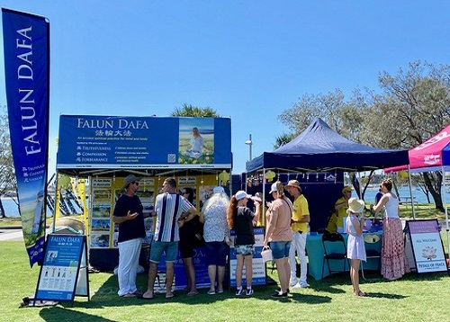 Image for article Australia: Falun Dafa Mengesankan di Festival Hari Harmoni