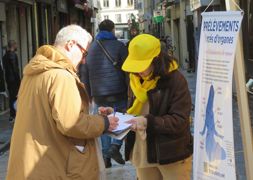 Image for article Prancis: Dukungan Publik untuk Falun Dafa Selama Kegiatan Mengungkap Kekejaman PKT