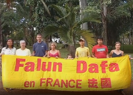 Image for article Paris, Prancis: Praktisi Prancis Merayakan Hari Falun Dafa Sedunia